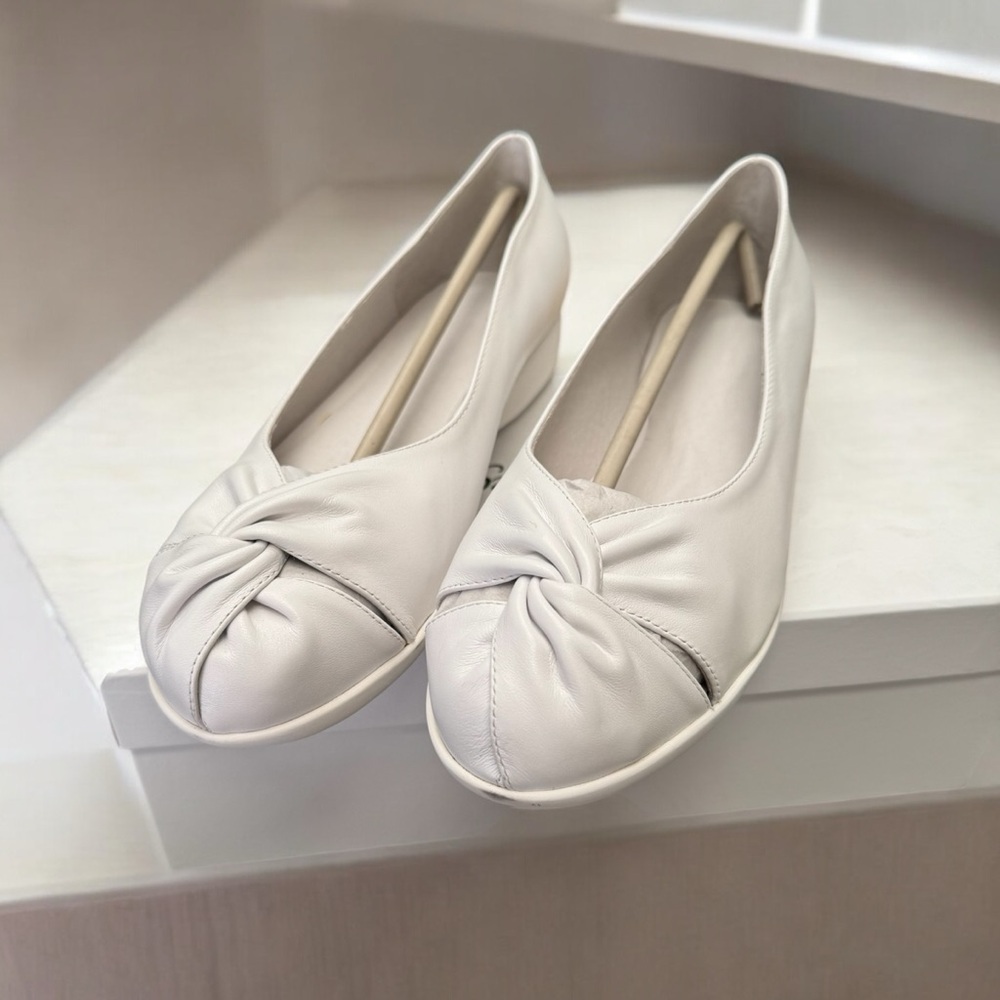 White Elegance White Leather Comfortable Flat Closed Toe Shoes Sizes From 8- 9